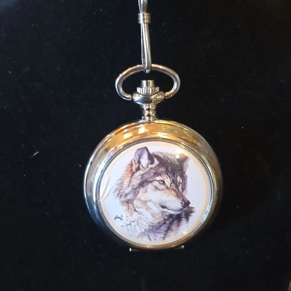 Westminster Collector'sElegant Silver Wolf Pocket Watch!